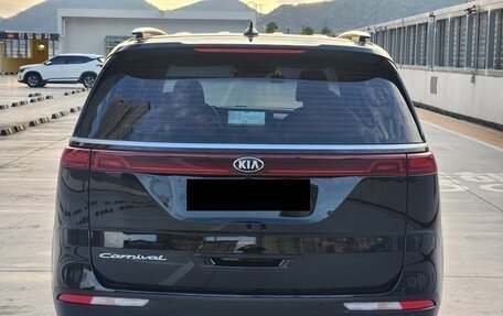 KIA Carnival, 2021 год, 2 830 000 рублей, 6 фотография