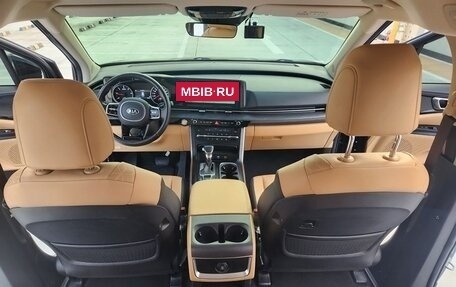 KIA Carnival, 2021 год, 2 830 000 рублей, 9 фотография