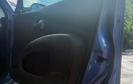 Nissan Micra III, 2004 год, 385 000 рублей, 15 фотография