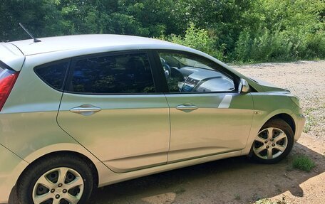 Hyundai Solaris II рестайлинг, 2013 год, 750 000 рублей, 4 фотография