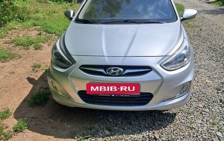 Hyundai Solaris II рестайлинг, 2013 год, 750 000 рублей, 2 фотография