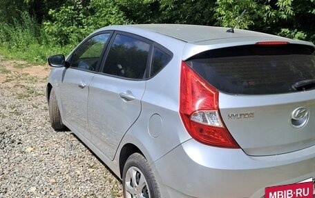 Hyundai Solaris II рестайлинг, 2013 год, 750 000 рублей, 5 фотография