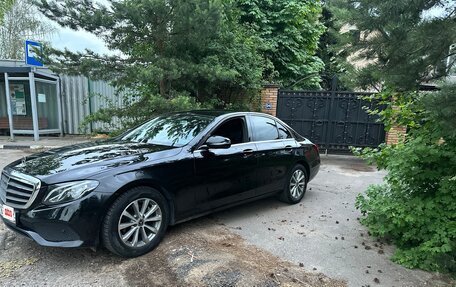 Mercedes-Benz E-Класс, 2018 год, 2 199 000 рублей, 4 фотография
