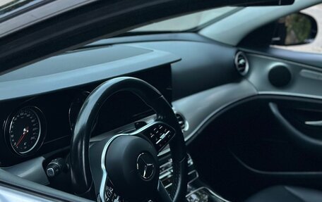 Mercedes-Benz E-Класс, 2018 год, 2 199 000 рублей, 6 фотография
