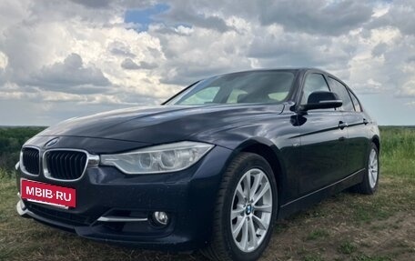 BMW 3 серия, 2013 год, 1 400 000 рублей, 4 фотография