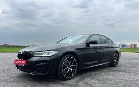 BMW 5 серия, 2020 год, 5 500 000 рублей, 5 фотография