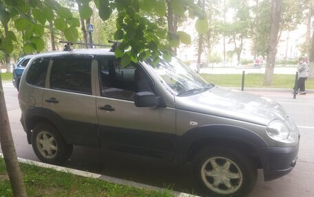 Chevrolet Niva I рестайлинг, 2011 год, 350 000 рублей, 2 фотография
