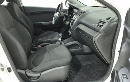 KIA Rio III рестайлинг, 2016 год, 840 000 рублей, 14 фотография