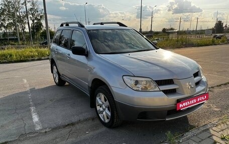 Mitsubishi Outlander III рестайлинг 3, 2007 год, 1 100 000 рублей, 3 фотография