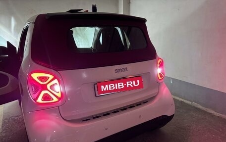Smart Fortwo III, 2016 год, 1 600 000 рублей, 2 фотография