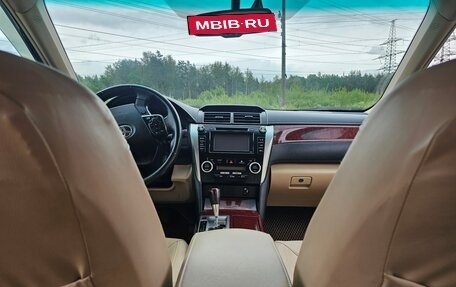Toyota Camry, 2014 год, 1 520 000 рублей, 10 фотография