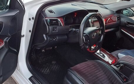 Toyota Camry, 2014 год, 2 050 000 рублей, 4 фотография