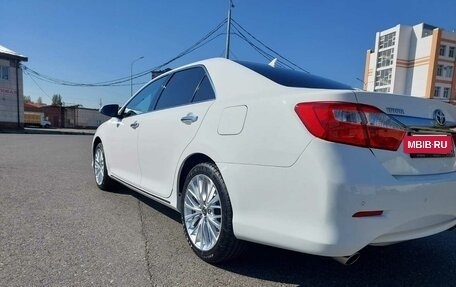 Toyota Camry, 2014 год, 2 050 000 рублей, 2 фотография