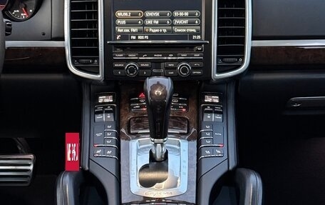 Porsche Cayenne III, 2015 год, 2 990 000 рублей, 25 фотография