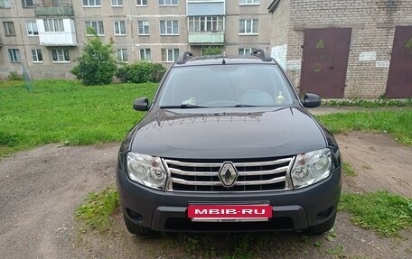Renault Duster I рестайлинг, 2014 год, 790 000 рублей, 2 фотография