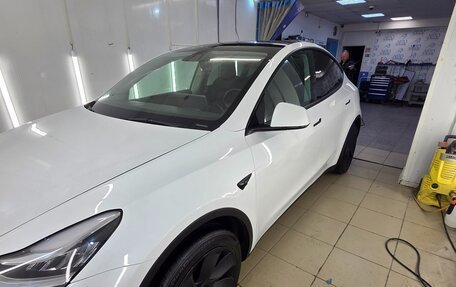 Tesla Model Y I, 2021 год, 4 200 000 рублей, 10 фотография