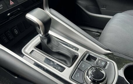 Mitsubishi Pajero Sport III рестайлинг, 2019 год, 3 250 000 рублей, 24 фотография