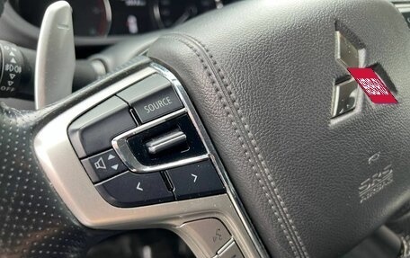 Mitsubishi Pajero Sport III рестайлинг, 2019 год, 3 250 000 рублей, 15 фотография