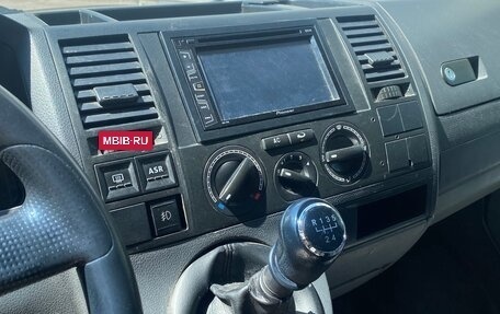 Volkswagen Transporter T5 рестайлинг, 2003 год, 1 250 000 рублей, 12 фотография
