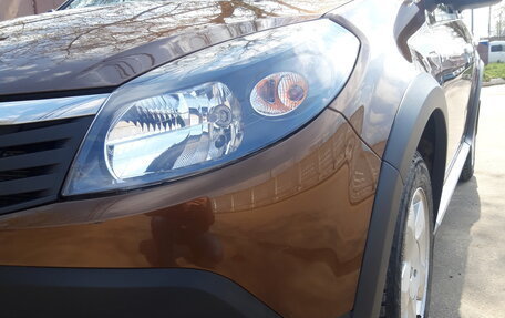 Renault Sandero I, 2013 год, 750 000 рублей, 4 фотография