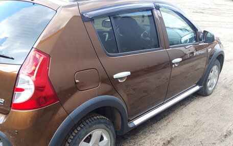 Renault Sandero I, 2013 год, 750 000 рублей, 17 фотография