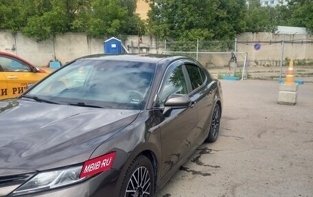 Toyota Camry, 2018 год, 2 250 000 рублей, 13 фотография