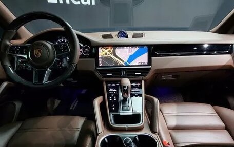 Porsche Cayenne III, 2022 год, 7 900 066 рублей, 2 фотография