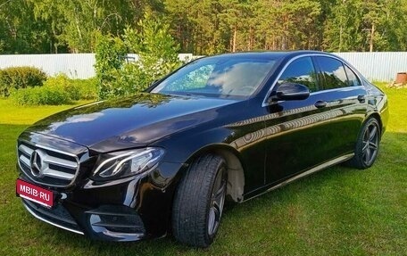 Mercedes-Benz E-Класс, 2018 год, 3 100 000 рублей, 1 фотография