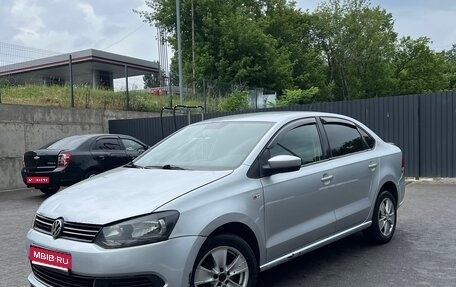 Volkswagen Polo VI (EU Market), 2011 год, 460 000 рублей, 1 фотография