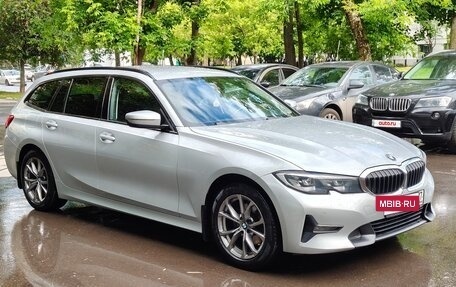 BMW 3 серия, 2019 год, 2 890 000 рублей, 4 фотография