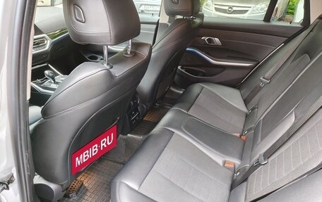 BMW 3 серия, 2019 год, 2 890 000 рублей, 8 фотография