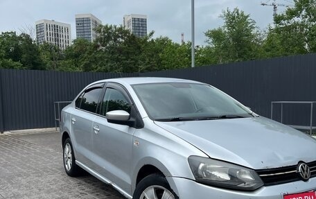 Volkswagen Polo VI (EU Market), 2011 год, 460 000 рублей, 2 фотография