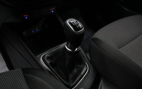 Hyundai Solaris II рестайлинг, 2017 год, 998 800 рублей, 18 фотография
