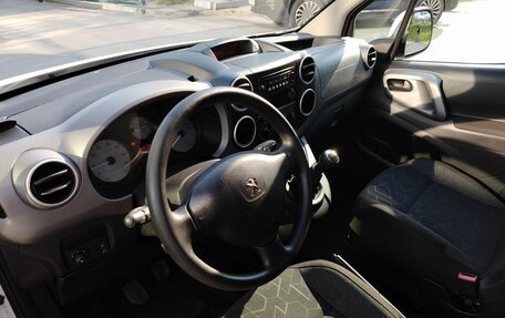 Peugeot Partner II рестайлинг 2, 2018 год, 1 299 000 рублей, 12 фотография