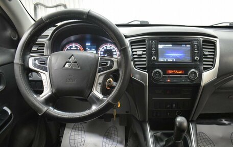 Mitsubishi L200 IV рестайлинг, 2020 год, 1 999 999 рублей, 5 фотография