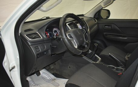 Mitsubishi L200 IV рестайлинг, 2020 год, 1 999 999 рублей, 13 фотография
