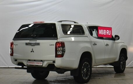 Mitsubishi L200 IV рестайлинг, 2020 год, 1 999 999 рублей, 2 фотография