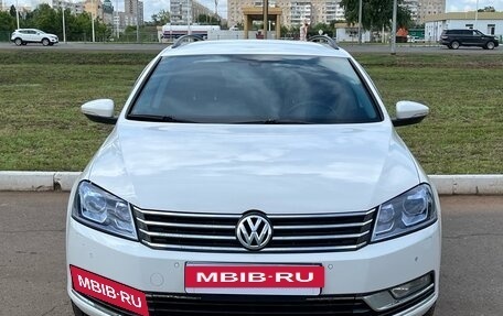 Volkswagen Passat B7, 2012 год, 1 176 000 рублей, 2 фотография