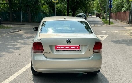 Volkswagen Polo VI (EU Market), 2011 год, 750 000 рублей, 3 фотография