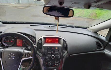 Opel Astra J, 2013 год, 870 000 рублей, 13 фотография