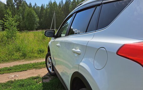 Toyota RAV4, 2013 год, 2 000 000 рублей, 2 фотография