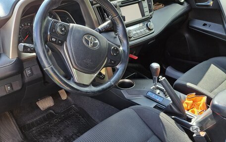 Toyota RAV4, 2013 год, 2 000 000 рублей, 22 фотография
