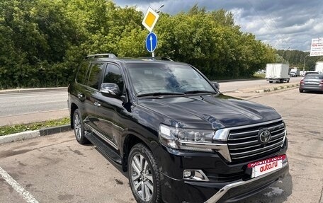 Toyota Land Cruiser 200, 2017 год, 8 000 000 рублей, 2 фотография
