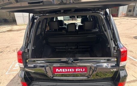 Toyota Land Cruiser 200, 2017 год, 8 000 000 рублей, 8 фотография