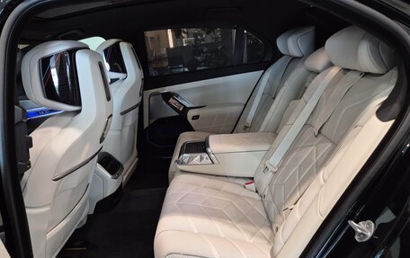 BMW 7 серия, 2025 год, 20 500 000 рублей, 10 фотография