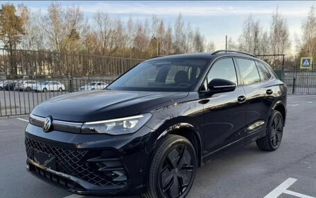 Volkswagen Tiguan II, 2025 год, 4 650 000 рублей, 1 фотография