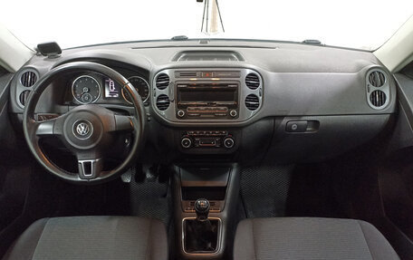 Volkswagen Tiguan I, 2012 год, 979 950 рублей, 18 фотография