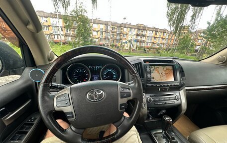 Toyota Land Cruiser 200, 2008 год, 2 420 000 рублей, 6 фотография