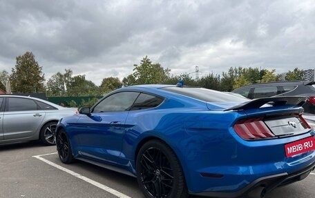 Ford Mustang VI рестайлинг, 2020 год, 2 800 000 рублей, 8 фотография