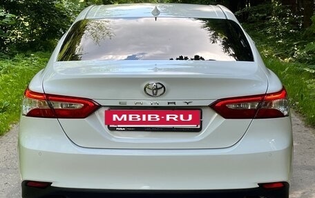 Toyota Camry, 2020 год, 2 899 000 рублей, 4 фотография